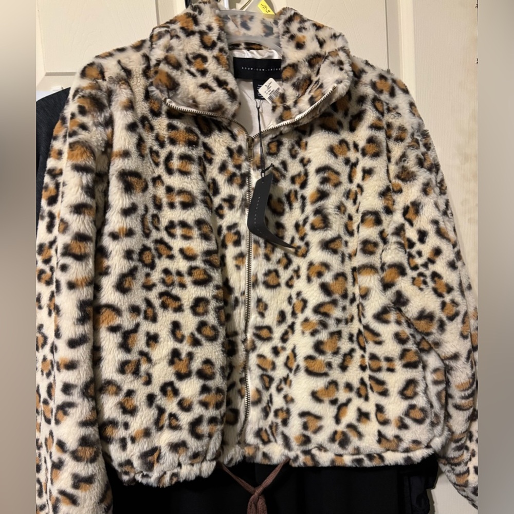 Leopard Print Faux Fur Jacket🛑Final Price🛑